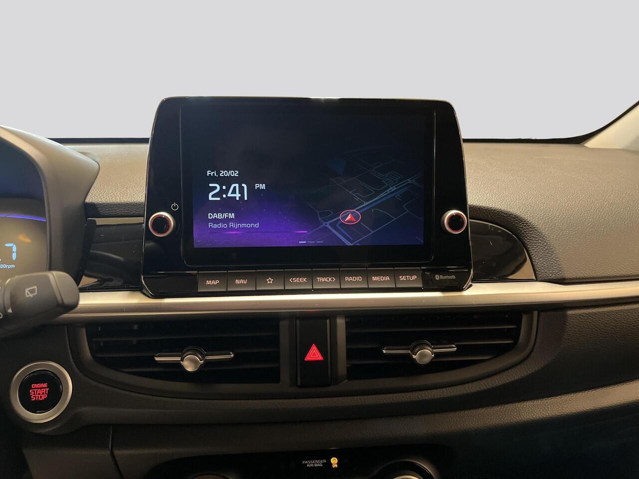 KIA PICANTO 1.0 GDi GT-Line | Panoramaschuifdak | Stoelverwarming | Achteruitrijcamera | Dodehoekassistentie | LED-koplampen | Climate control |