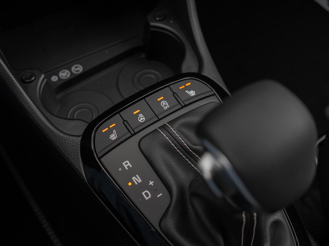 KIA PICANTO 1.0 GDi GT-Line | Schuifkanteldak | Stoel en stuurverwarming | Dode hoek assistent |