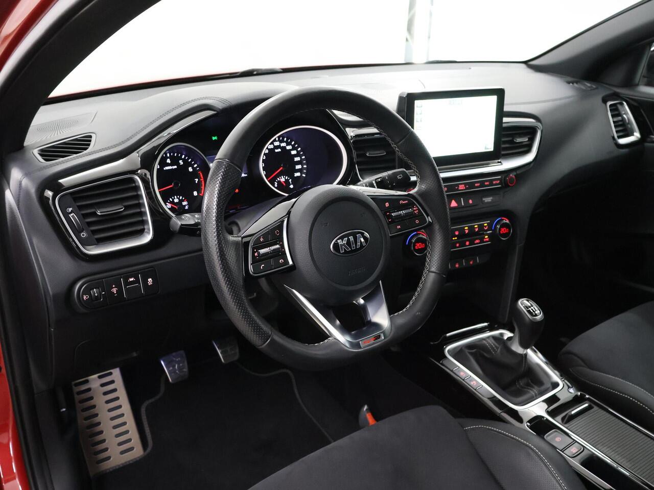 KIA PRO CEE D ProCeed 1.4 T-GDI GT-Line | Panoramadak | Navigatie | Parkeercamera | Stoel/Stuurverwarming | Keyless Go |