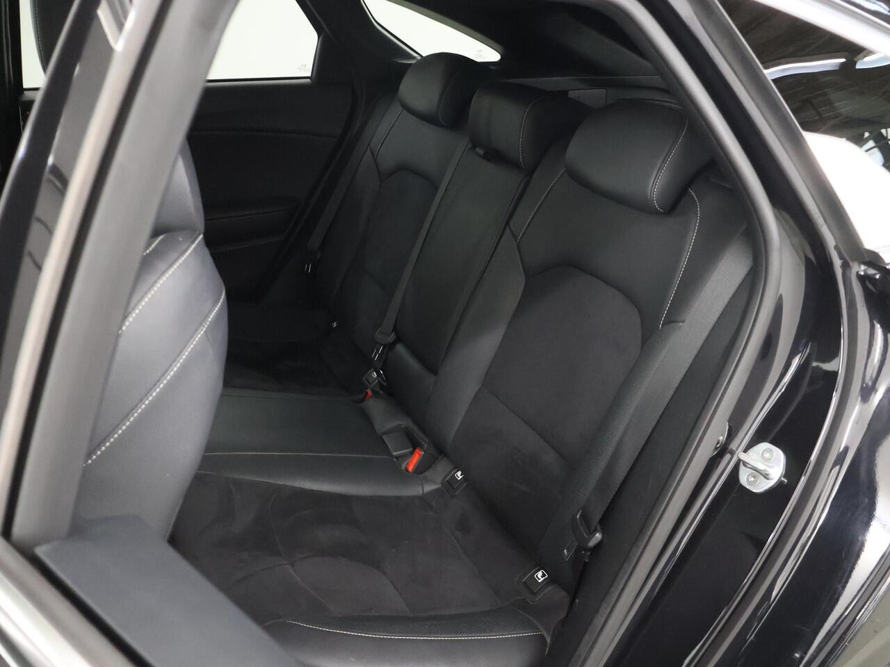 KIA PRO CEE D ProCeed 1.4 T-GDI GT-PlusLine | Panoramadak | JBL Audio | Elektrisch verstelb. bestuurdersstoel met geheugen | Stoel/Stuurwielverwarming