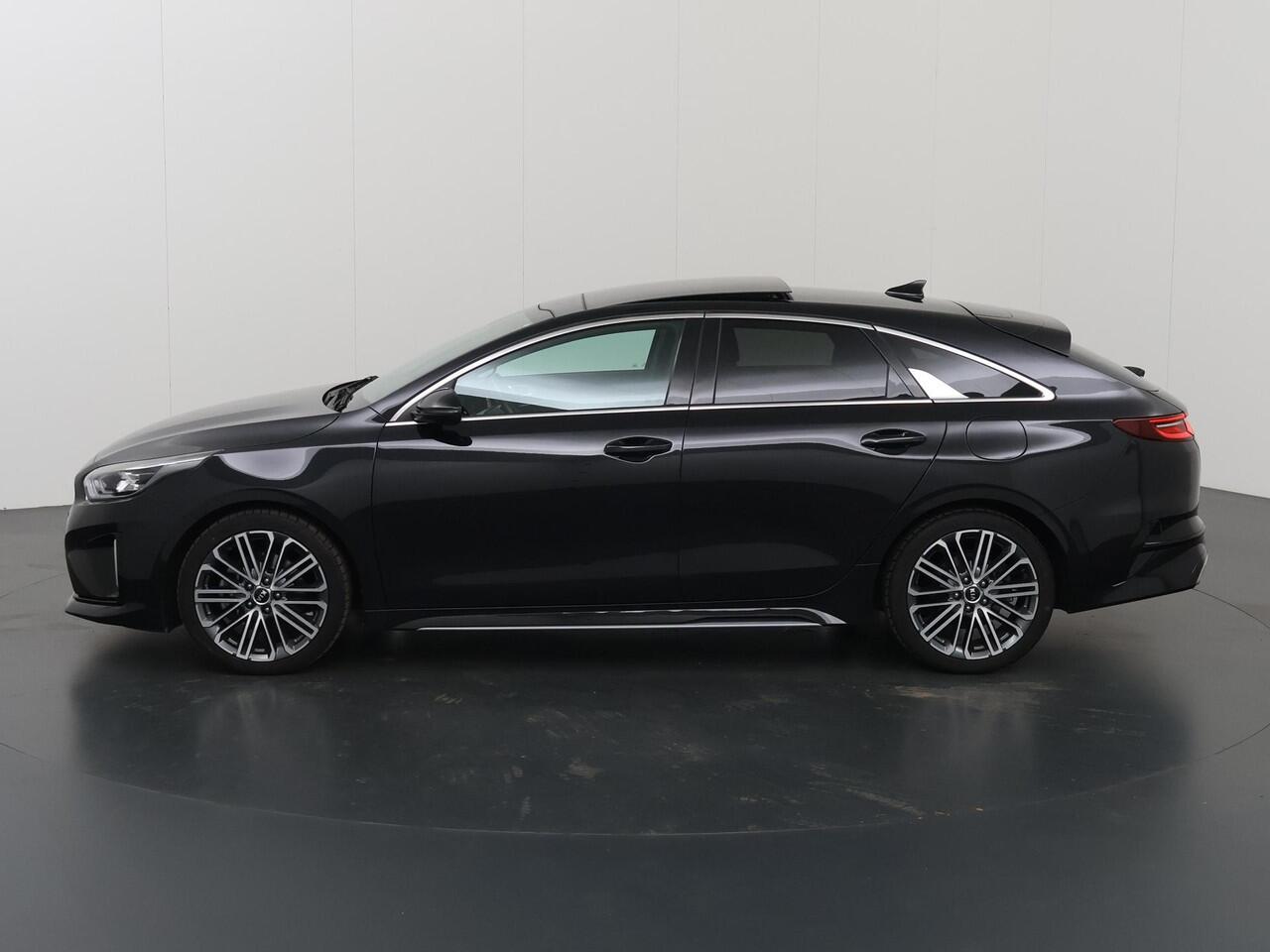 KIA PRO CEE D ProCeed 1.4 T-GDI GT-PlusLine | Panoramadak | JBL Audio | Elektrisch verstelb. bestuurdersstoel met geheugen | Stoel/Stuurwielverwarming