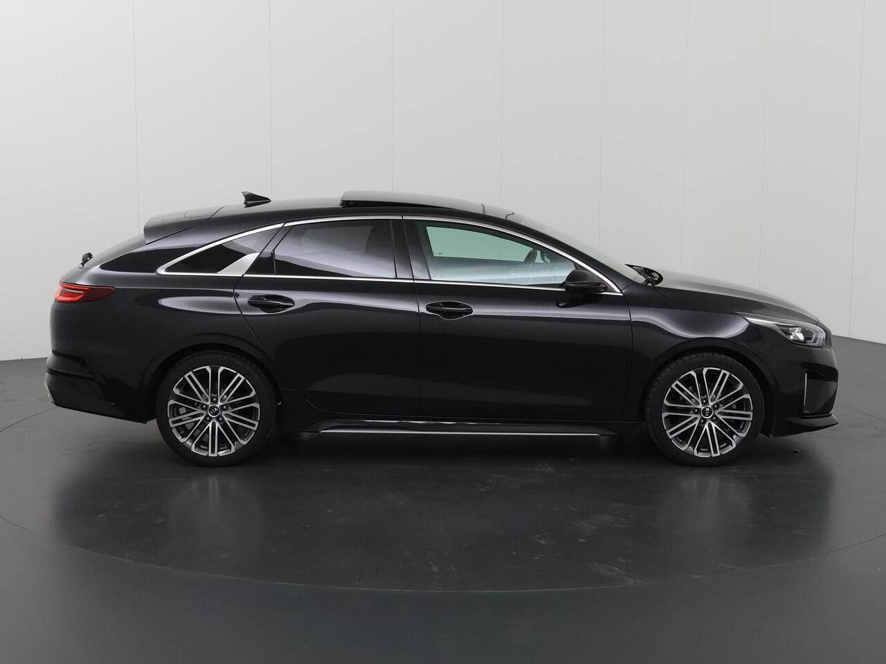 KIA PRO CEE D ProCeed 1.4 T-GDI GT-PlusLine | Panoramadak | JBL Audio | Elektrisch verstelb. bestuurdersstoel met geheugen | Stoel/Stuurwielverwarming