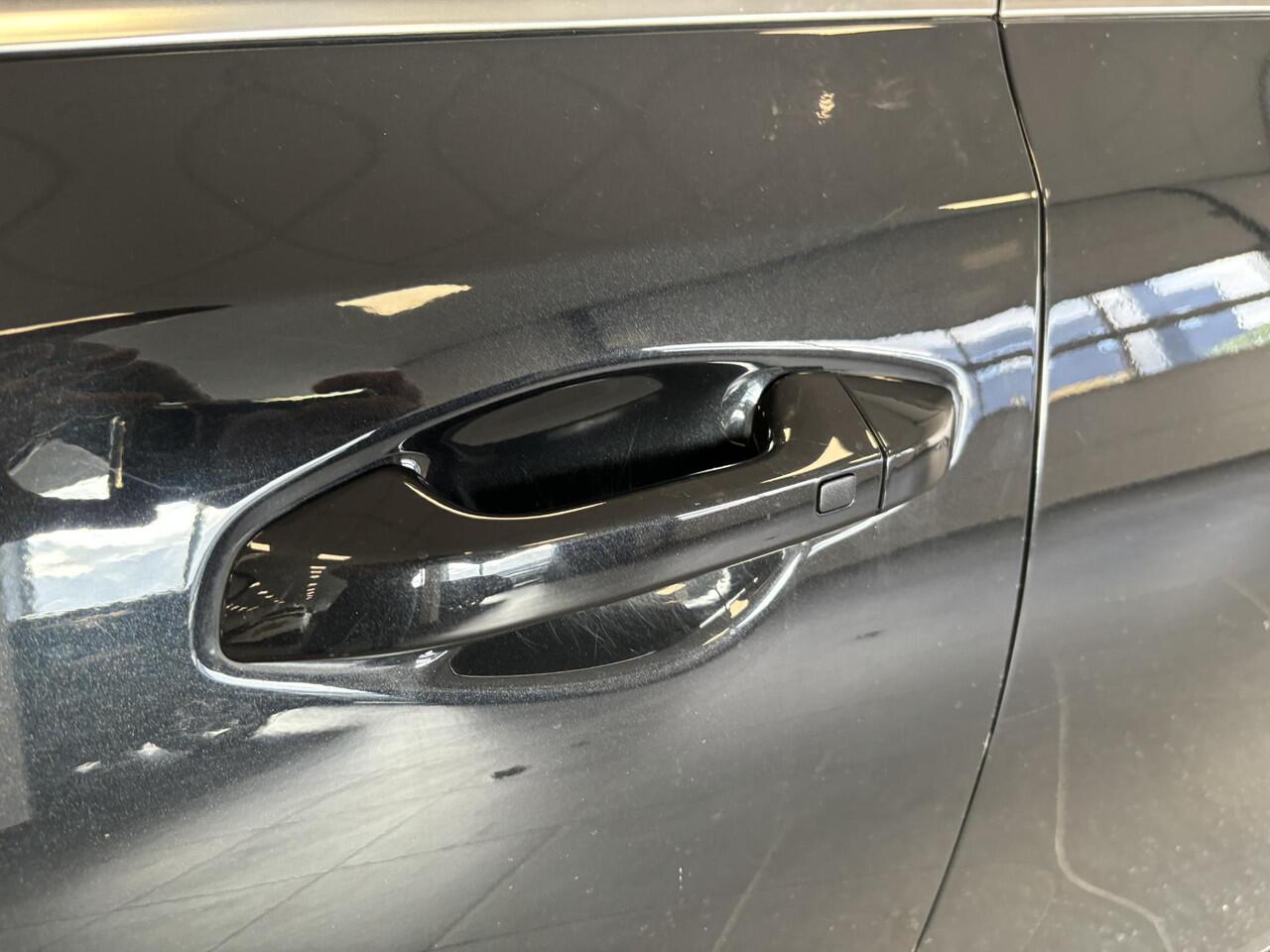 KIA PRO CEE D ProCeed 1.5 T-GDI GT-Line Black Edition, Schuif-/Kanteldak , Parkeersensoren achter , Sport interieur , Stoel/Stuurverwarming , Full map navigatie , Apple Carplay/Android Auto , Keyless | Adaptive cruise control |