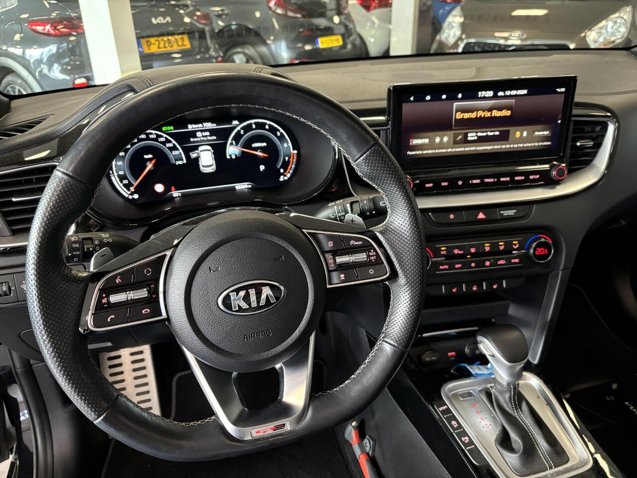 KIA PRO CEE D ProCeed 1.5 T-GDI GT-Line Black Edition, Schuif-/Kanteldak , Parkeersensoren achter , Sport interieur , Stoel/Stuurverwarming , Full map navigatie , Apple Carplay/Android Auto , Keyless | Adaptive cruise control |