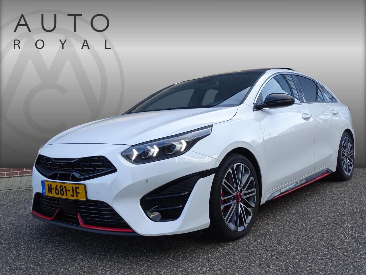 KIA PRO CEE D ProCeed 1.5 T-GDi GT-PlusLine AUTOMAAT PANORAMADAK | NAVIGATIE | SFEERVERLICHTING | STOEL/STUUR VERWARMING | DAB | ACHTERUIT RIJ CAMERA | LED PAKKET | APPLE CARPLAY | JBL GELUID INSTALATIE |