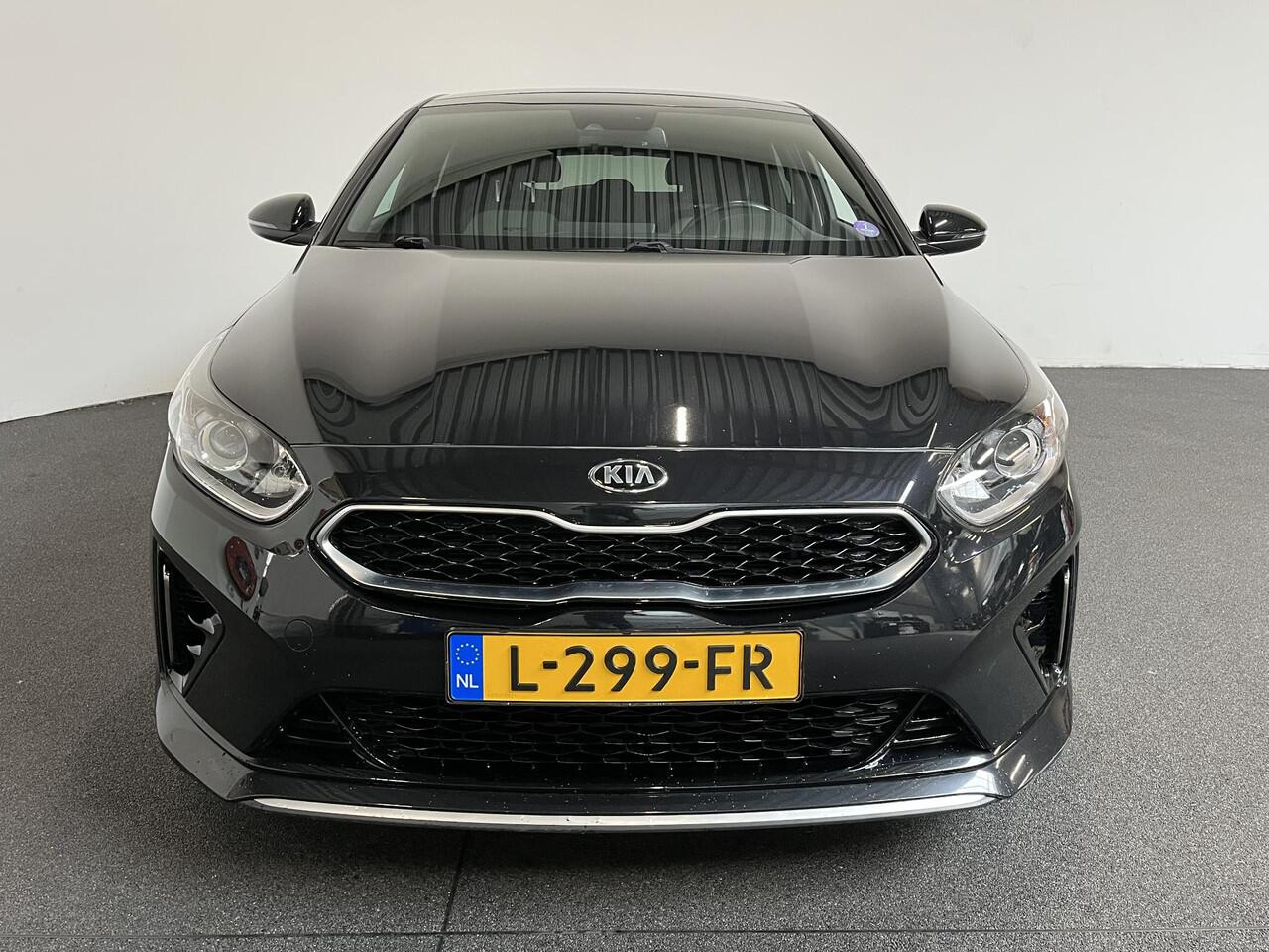 KIA PRO CEE D ProCeed 1.5 T-GDi MHEV GT-Line Edition Climate control Cruise control adaptive Achteruitrijd camera Parkeersensoren achter Stuur verwarming Voorstoelen verwarmd Navigatie Apple Carplay/ Android Auto