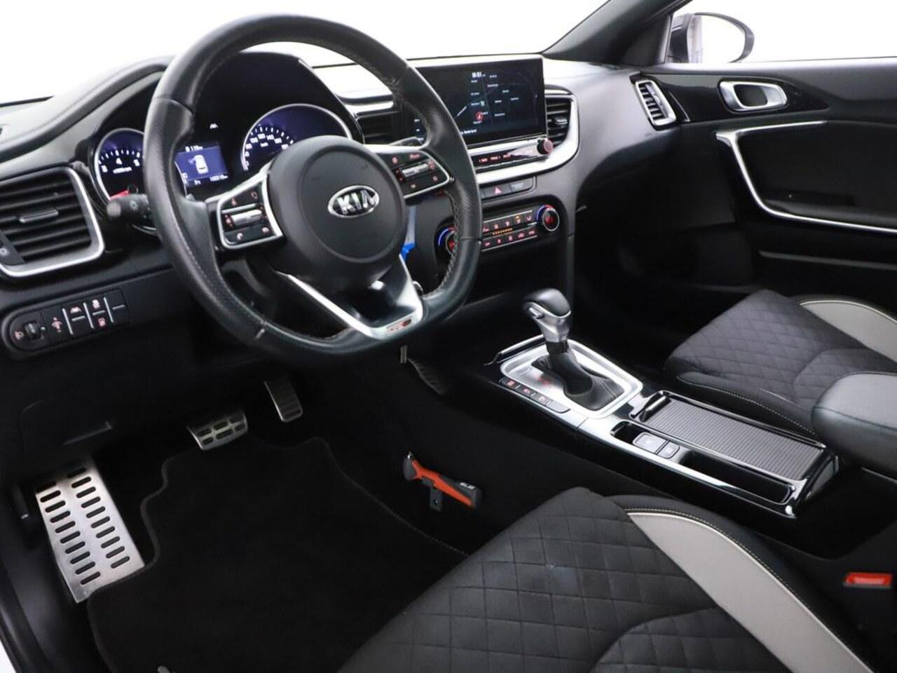 KIA PRO CEE D ProCeed 1.5T 160pk MHEV Automaat GT-Line Edition Pano/Camera/Cruise/Ecc/Carplay/Led