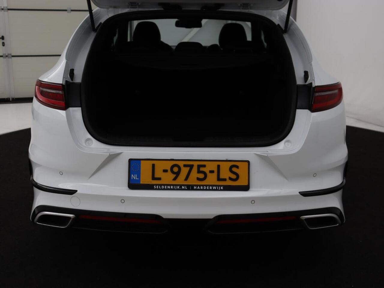 KIA PRO CEE D ProCeed 1.5 T-GDI GT-Line | Panoramadak | Stoel & stuurverwarming | Adaptive cruise | Leder/Alcantara | Camera | Sportstoelen | Navigatie | Full LED | Climate control | Keyless