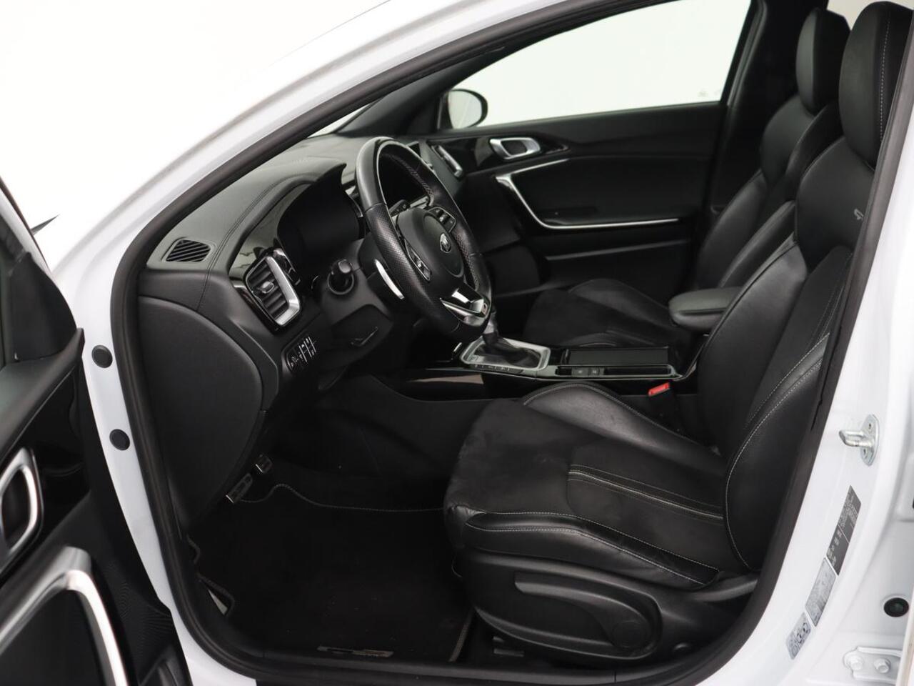 KIA PRO CEE D ProCeed 1.5 T-GDI GT-Line | Panoramadak | Stoel & stuurverwarming | Adaptive cruise | Leder/Alcantara | Camera | Sportstoelen | Navigatie | Full LED | Climate control | Keyless