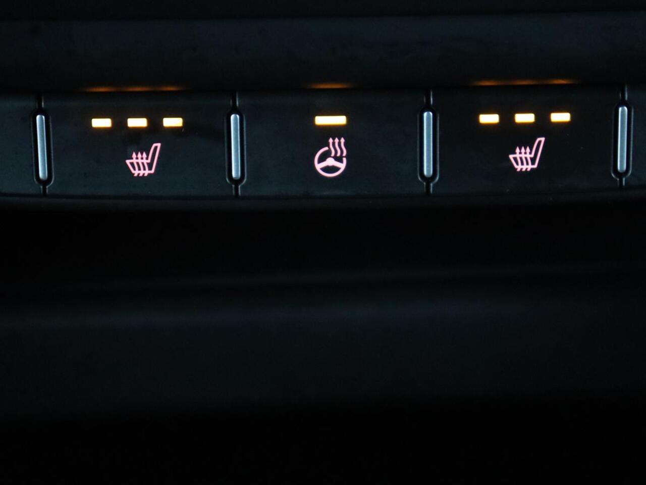 KIA PRO CEE D ProCeed 1.5 T-GDI GT-Line | Panoramadak | Stoel & stuurverwarming | Adaptive cruise | Leder/Alcantara | Camera | Sportstoelen | Navigatie | Full LED | Climate control | Keyless