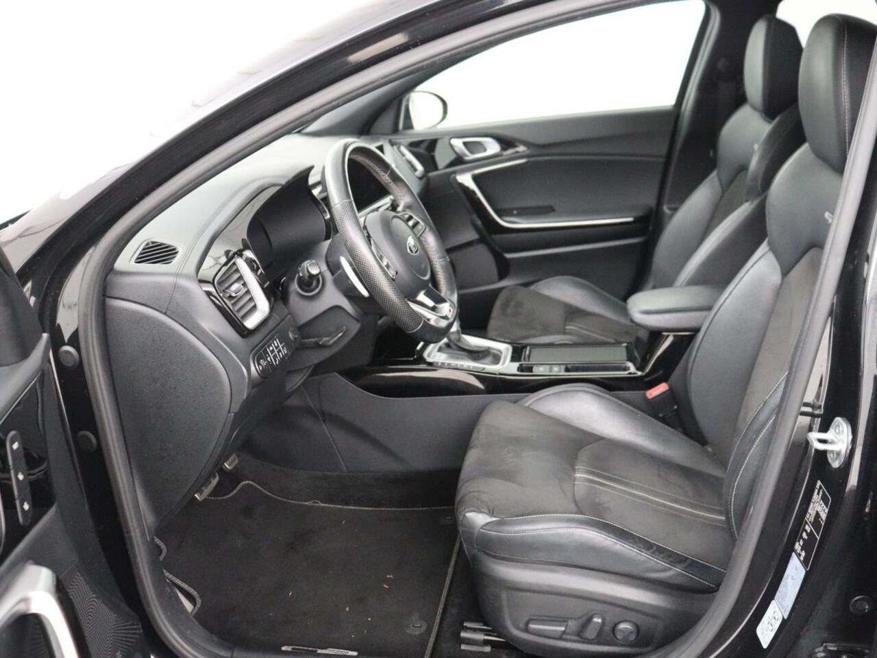 KIA PRO CEE D ProCeed 1.5 T-GDI GT-PlusLine | Panoramadak | Leder/Alcantara | Adaptive cruise | Stoelverwarming | Carplay | Full LED | Navigatie | Stuurverwarming | JBL Sound