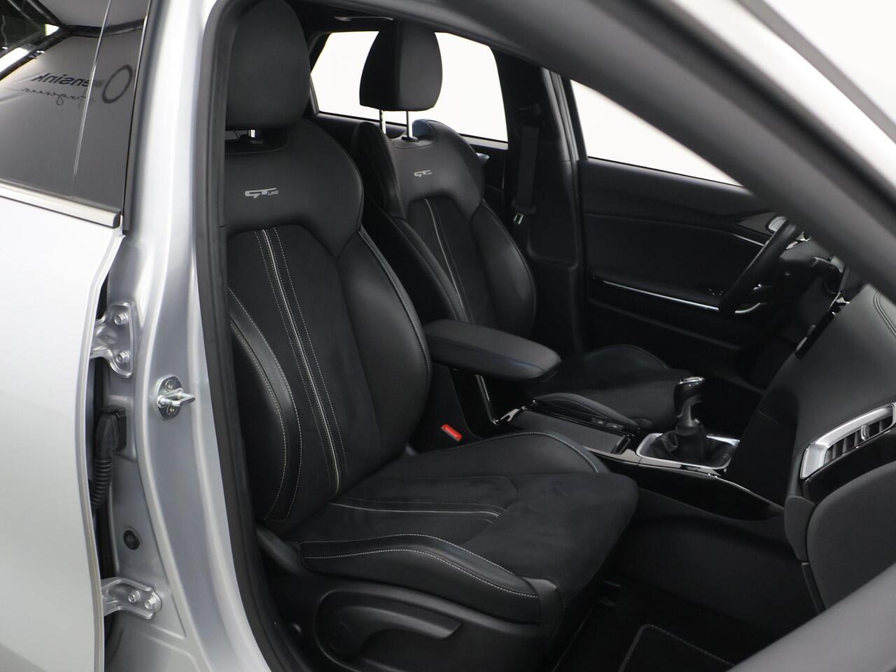 KIA PRO CEE D ProCeed 1.5 T-GDI GT-Line | Panoramadak | Stoel/Stuurwielverwarming | Dodehoekdetectie | Elektrische achterklep | Keyless go | Parkeercamera |