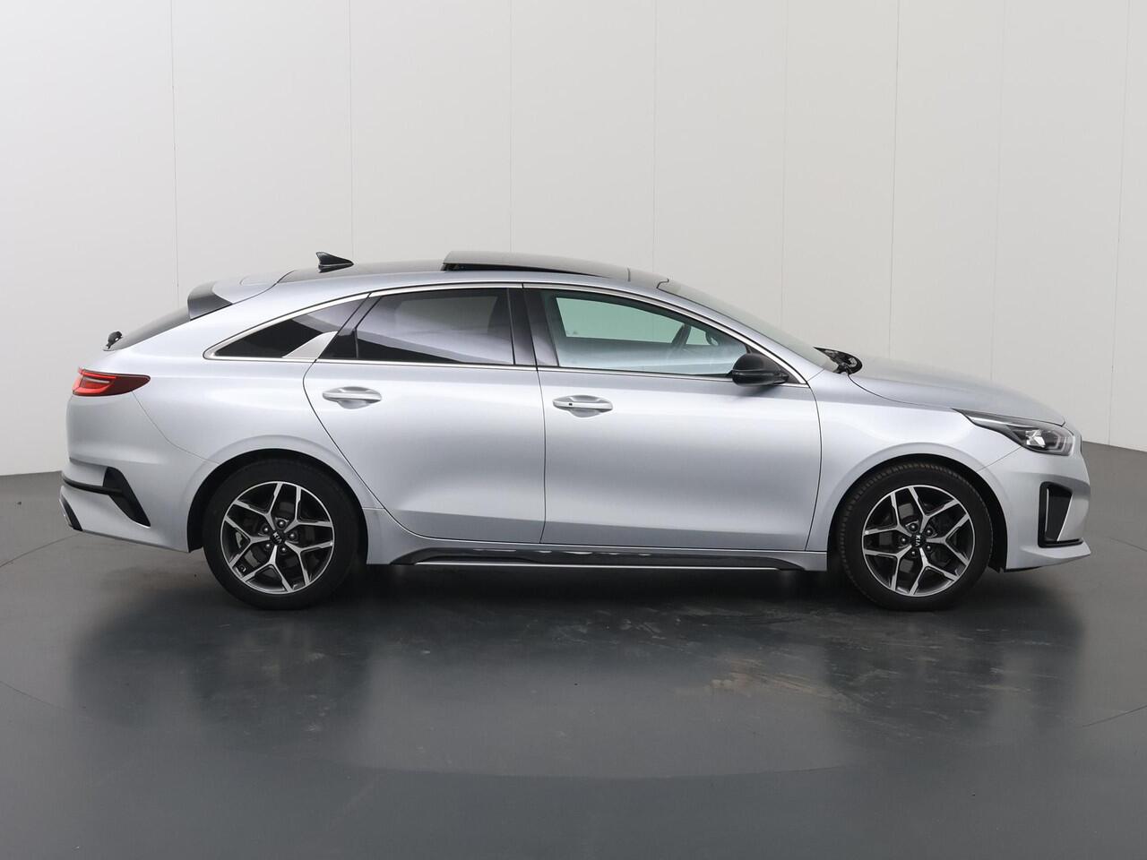 KIA PRO CEE D ProCeed 1.5 T-GDI GT-Line | Panoramadak | Stoel/Stuurwielverwarming | Dodehoekdetectie | Elektrische achterklep | Keyless go | Parkeercamera |