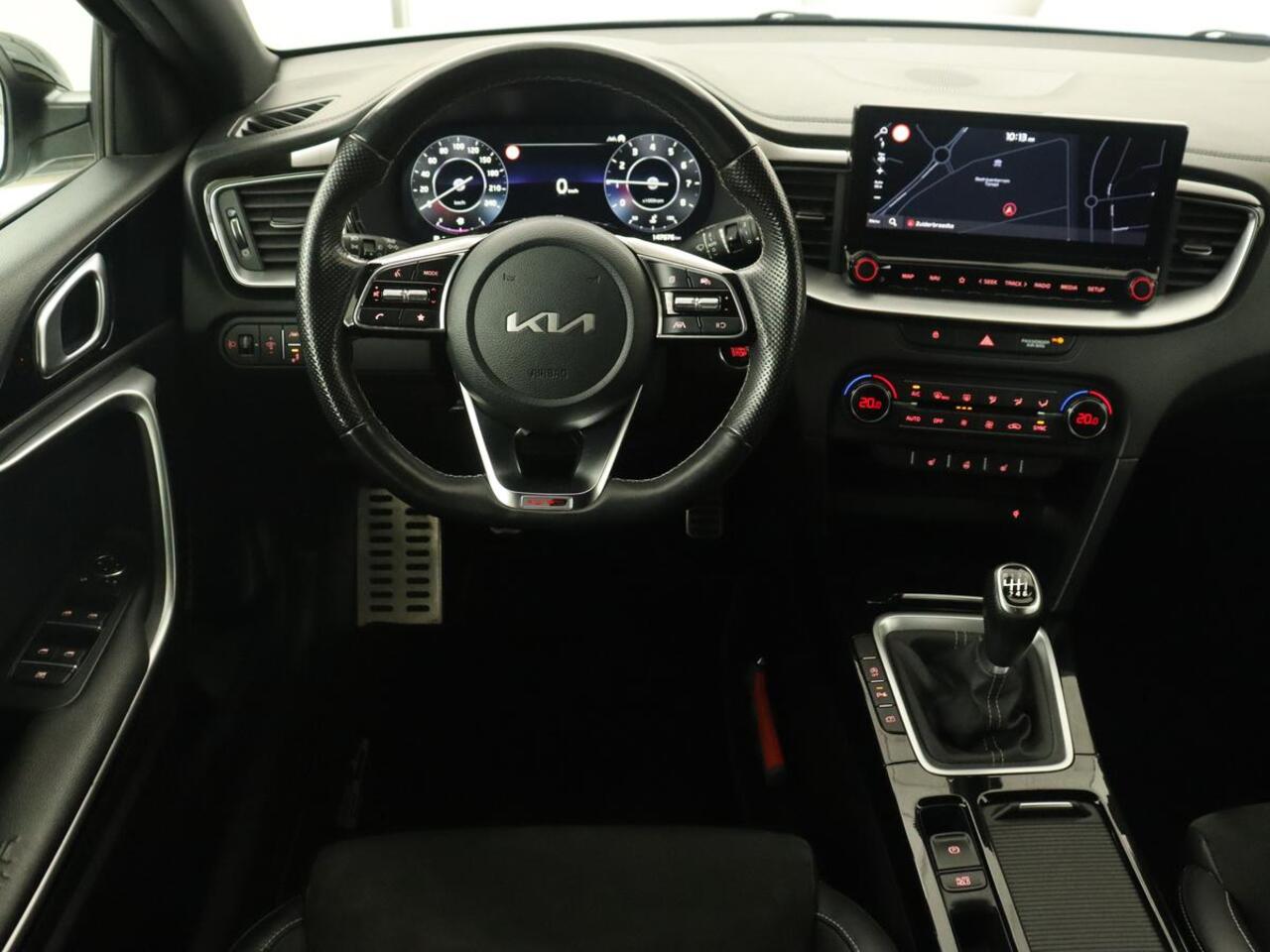 KIA PRO CEE D ProCeed 1.0 T-GDi GT-Line | Panoramadak | Stoel & stuurverwarming | Carplay | Leder/Alcanatara | Full LED | Adaptive cruise | Navigatie | Keyless | Digital Cockpit