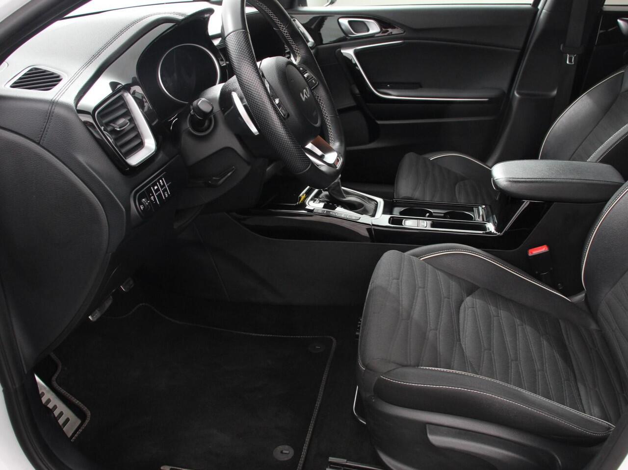 KIA PRO CEE D ProCeed 1.5 T-GDi Automaat HEV GT-Line | Climate control | Cruise control adaptive | Camera | Parkeersensoren achter | Stuur verwarming | Voorstoelen verwarmd | Navigatie | Apple Carplay/ Android Auto