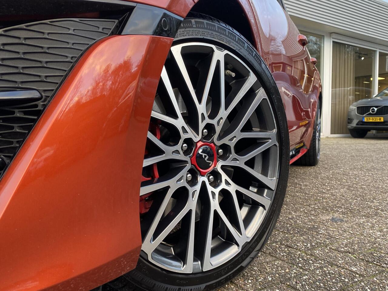 KIA PRO CEE D ProCeed 1.6 T-GDi GT / Fabrieksgarantie / Automaat / NL-Auto / 204 PK / Dealer-Onderhouden / 1e-Eigenaar / Open-Panodak / Adaptieve Cruise-Control Stop&Go met Stuurhulp / Climate-Control / JBL Premium-Audio / Elektr.-Stoelen met Geheugen / Stuur-/Stoelver