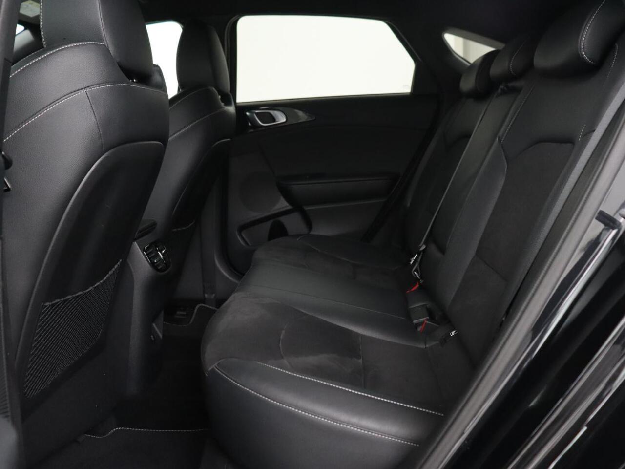 KIA PRO CEE D ProCeed 1.0 T-GDi GT-Line | Carplay | Stoel & Stuurverwarming | Achteruitrijcamera | Navigatie | Sportstoelen | Keyless entry |