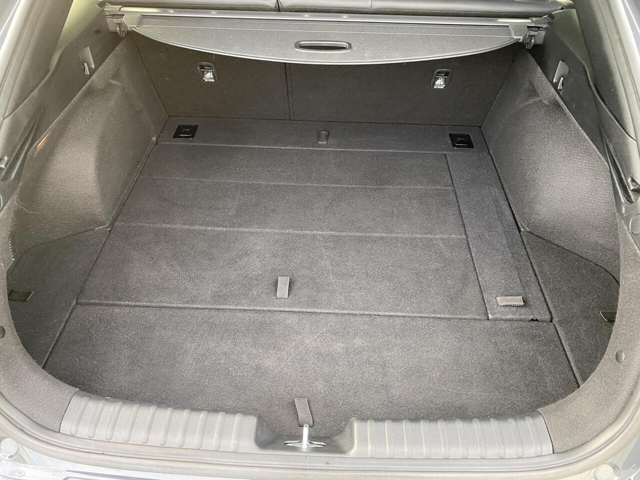 KIA PRO CEE D ProCeed 1.5 T-GDi GT-Line Schuif-/kanteldak, dodehoek detectie, stoel- & stuurverwarming, navigatie, Apple CarPlay/Android Auto, adaptieve cruise control, parkeersensoren, BTW-auto 1e eign.