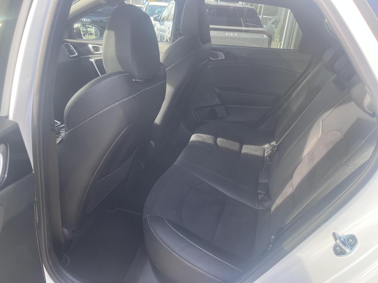 KIA PRO CEE D ProCeed 1.5 T-GDi GT-Line Schuifdak|Lmv|GT-Line bekleding|Navigatie|Camera|