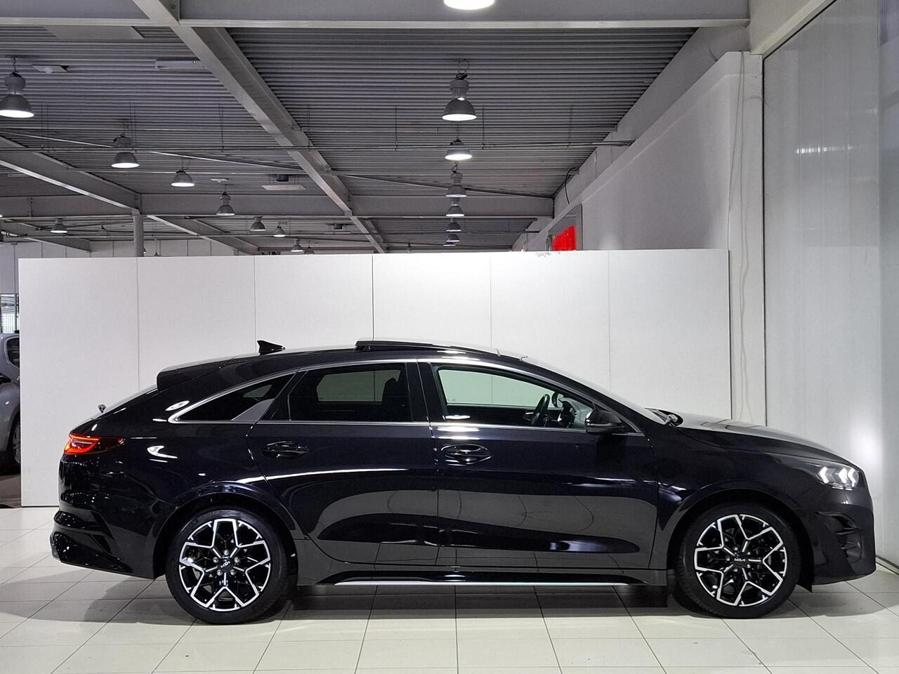 KIA PRO CEE D ProCeed 1.5 T-GDi GT-Line Schuifdak, Apple Carplay/Android Auto, Stoel en Stuur verwarming.