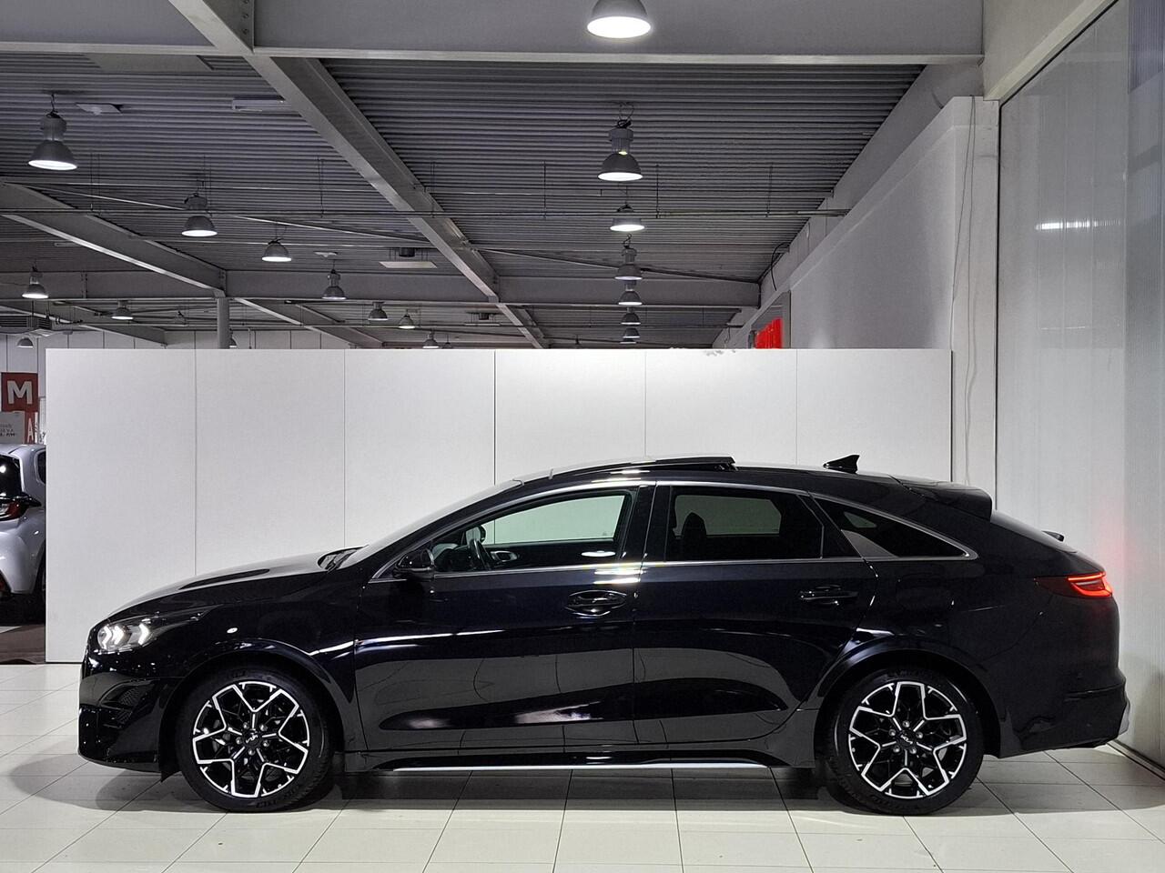 KIA PRO CEE D ProCeed 1.5 T-GDi GT-Line Schuifdak, Apple Carplay/Android Auto, Stoel en Stuur verwarming.