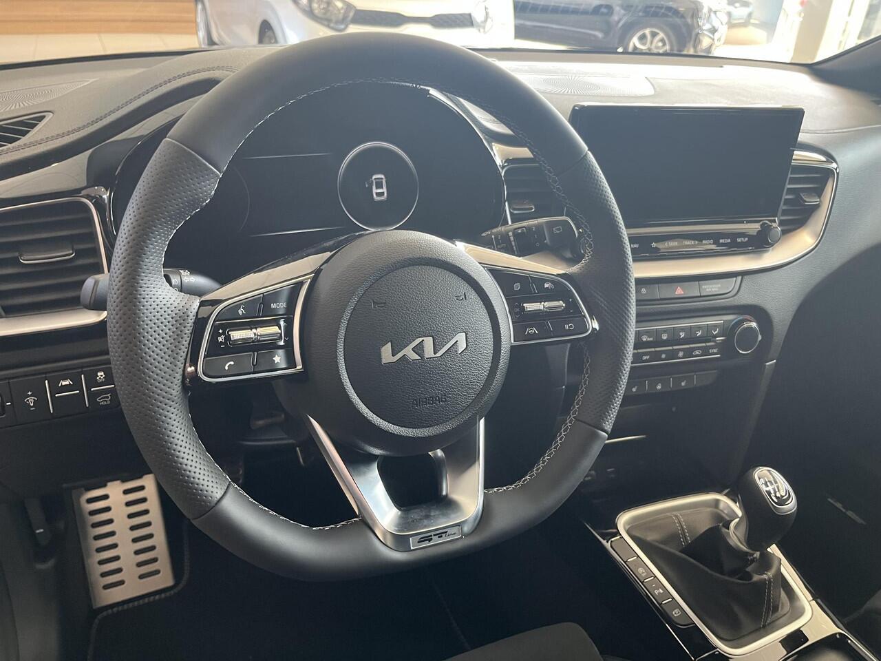 KIA PRO CEE D ProCeed 1.5 T-GDi GT-Line SNEL RIJDEN!! VRAAG NU EEN OFFERTE AAN!!