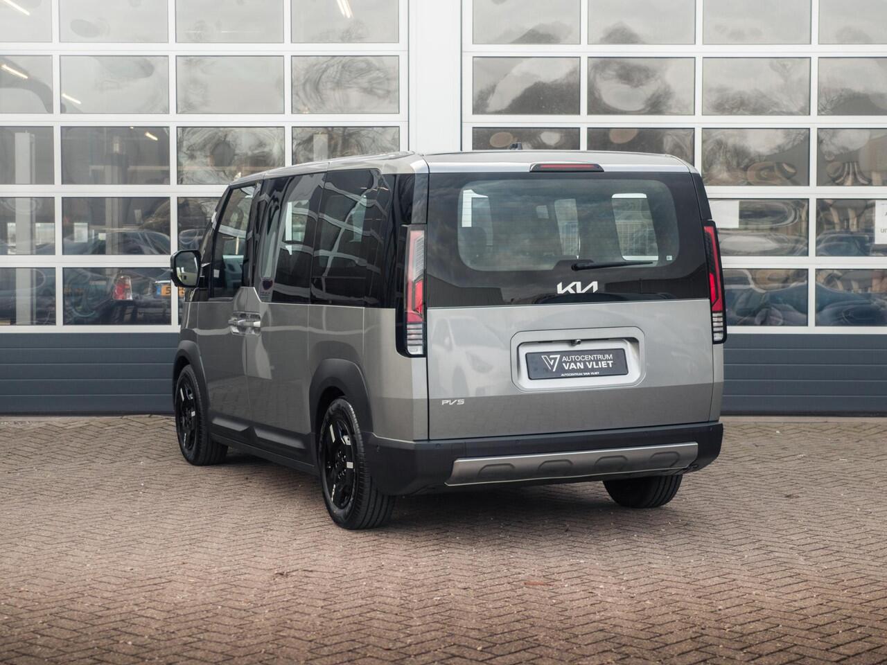 KIA PV5 Passenger Elite 71.2 kWh | Clima | Camera | Adapt. Cruise | BSM | Navi | PDC V&A | Stoel&Stuur Verwarming | Twee schuifdeuren | Priv. glass | 5-Zits