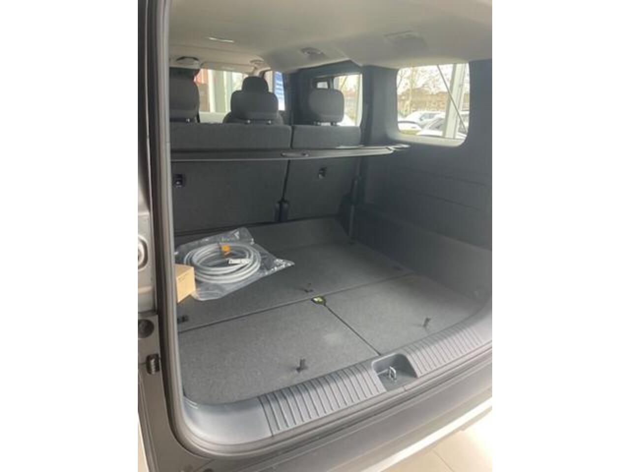 KIA PV5 Passenger Essential 51.5 kWh ¤3000,- Introductie-ACTIE!