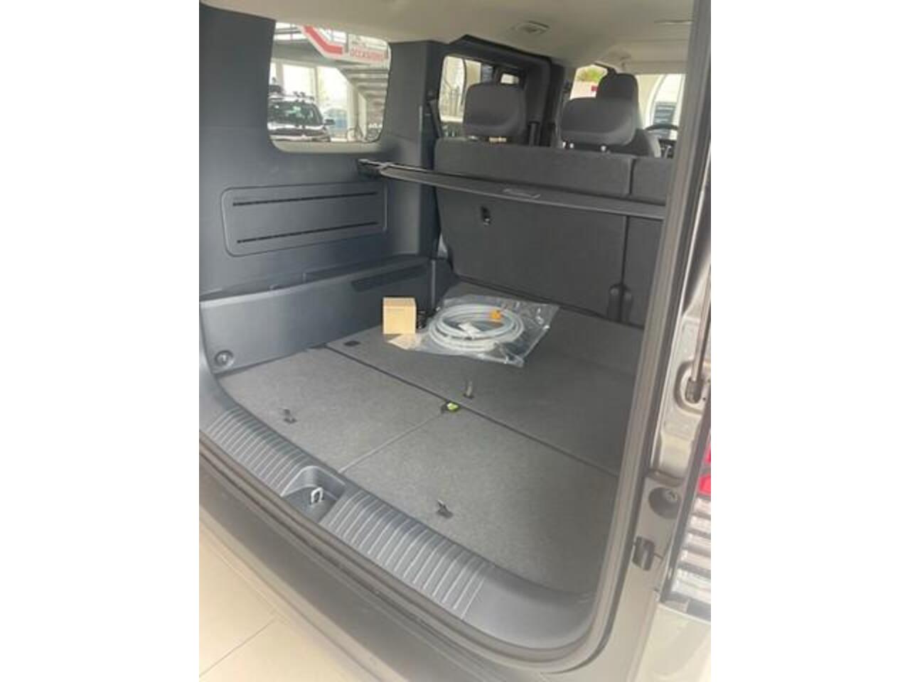 KIA PV5 Passenger Essential 51.5 kWh ¤3000,- Introductie-ACTIE!