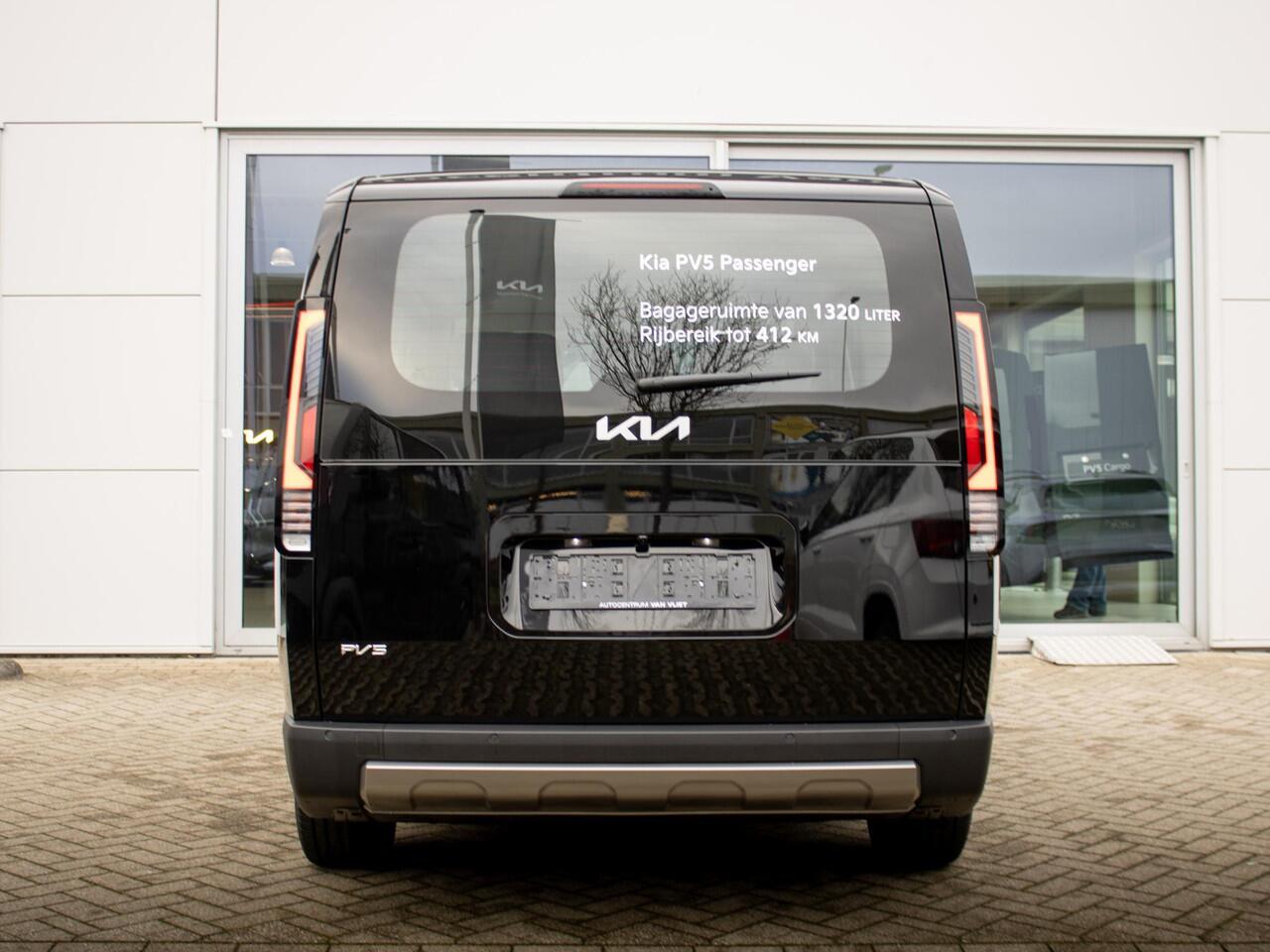 KIA PV5 Passenger Elite Executive 71.2 kWh | Stoel en stuurverwarming | 360 graden camera | Elektrisch bedienbare schuifdeuren links en rechts |