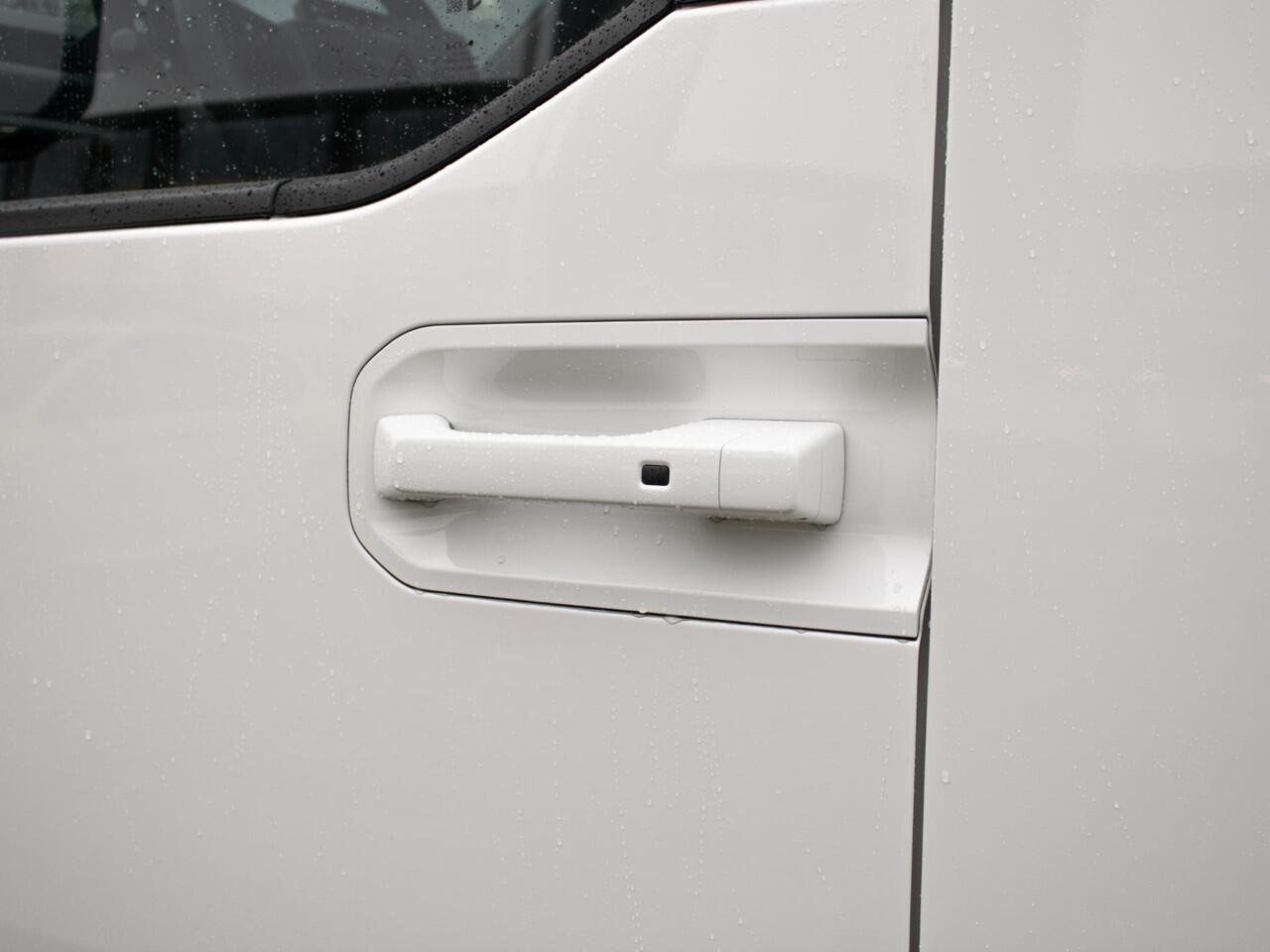 KIA PV5 L2H1 Plus 71.2 kWh | Navi | PDC | Camera | Clima | Adapt. Cruise | Stoelverwarming & ventilatie | V2L