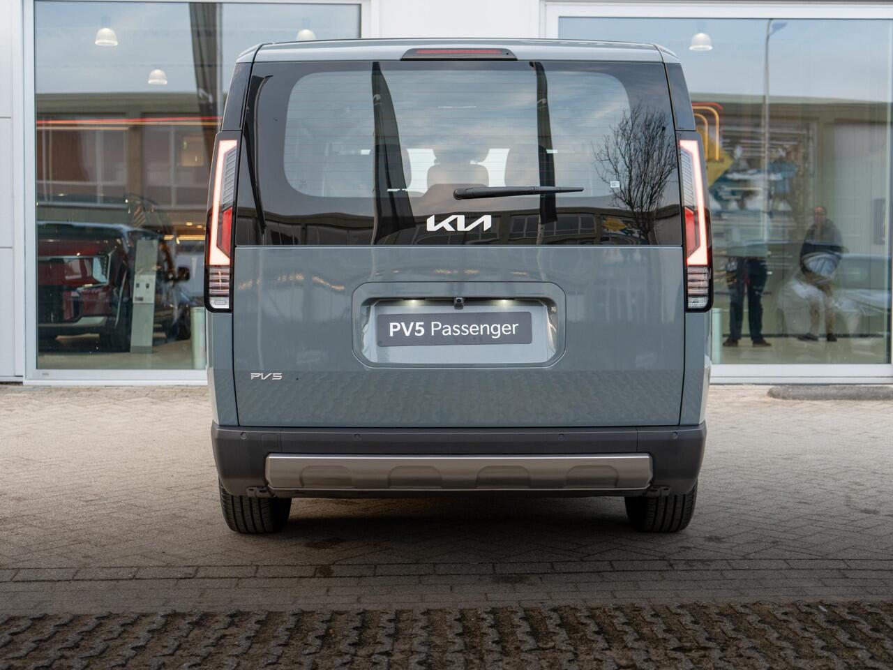 KIA PV5 Passenger Elite 71.2 kWh | Stoel en stuurverwarming | 360 graden camera |