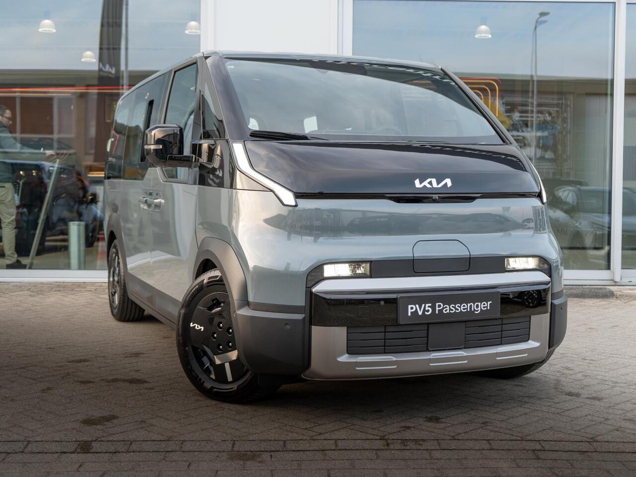 KIA PV5 Passenger Elite 71.2 kWh | Stoel en stuurverwarming | 360 graden camera |