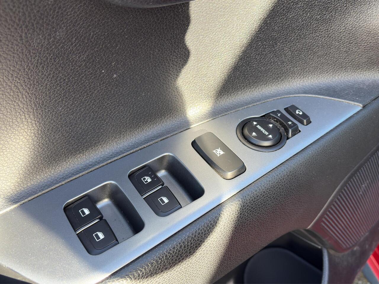 KIA RIO 1.0 TGDI GT-Line 120PK Navi | Camera | Cruise | Apple Carplay & Android Auto | Stoel & Stuurverwarming |