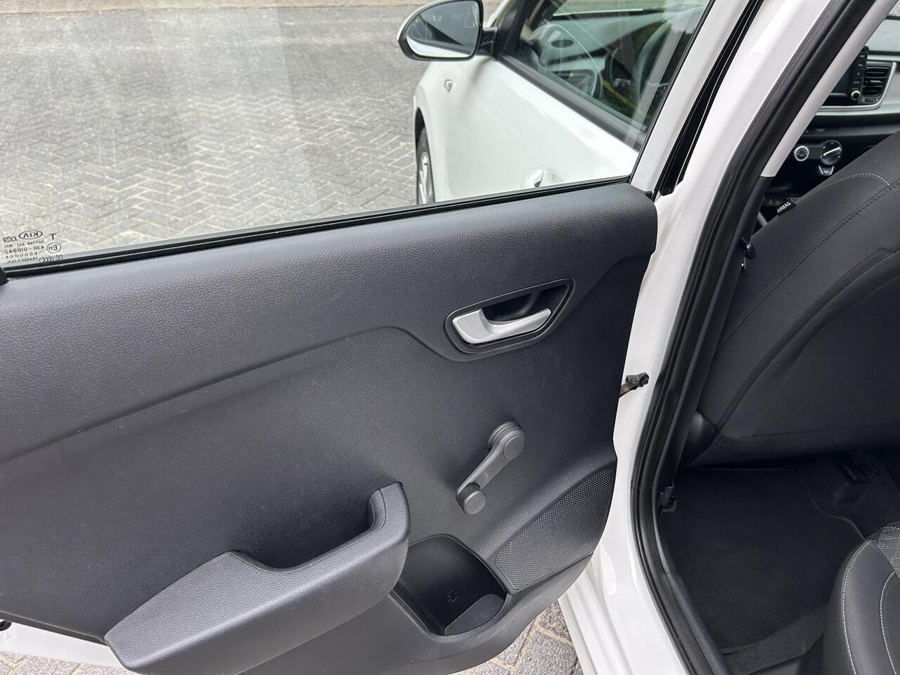 KIA RIO 1.2 62 KW Apple Carplay Navi