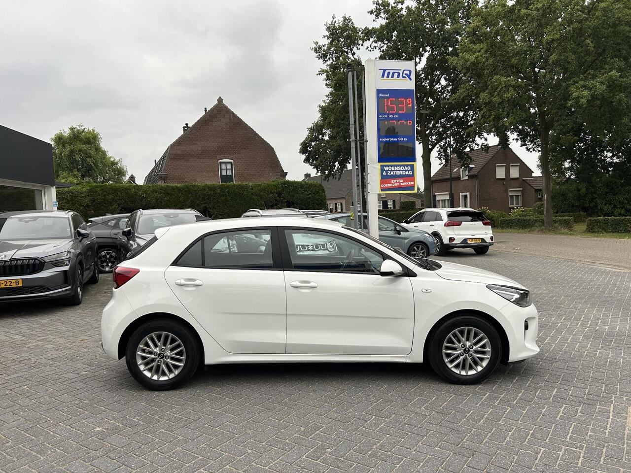KIA RIO 1.2 62 KW Apple Carplay Navi
