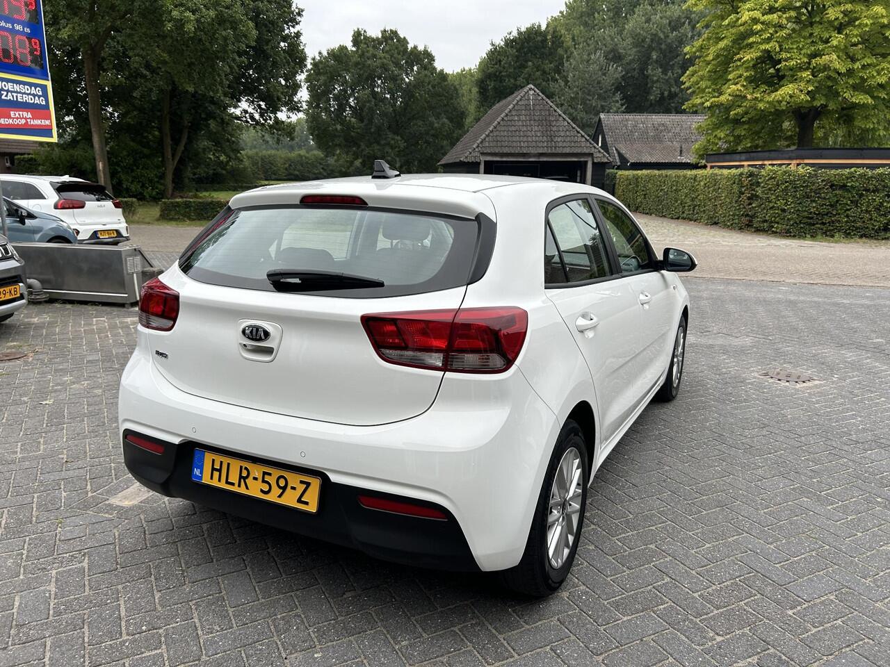 KIA RIO 1.2 62 KW Apple Carplay Navi