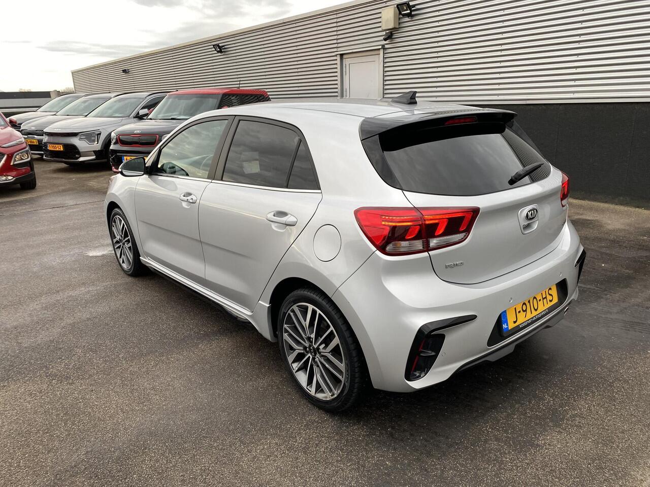 KIA RIO 1.0 TGDI GT-Line Nieuw geleverd, Dealeronderhouden, 1e eign. Stoel- & Stuurwiel verwarmd, LMV, Privacy glass, Smart Key, Achteruitrijcamera, Parkeersensoren achterzijde, BTW-auto