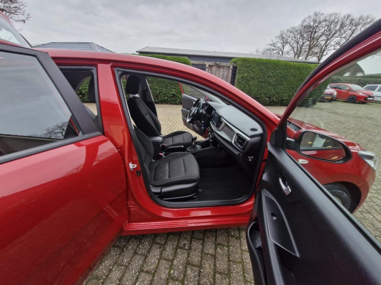 KIA RIO 1.0 TGDI DynamicPlusLine Met parkeercamera . carplay