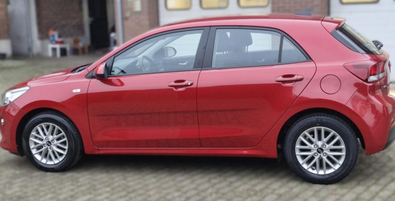 KIA RIO 1.0 TGDI DynamicPlusLine Met parkeercamera . carplay