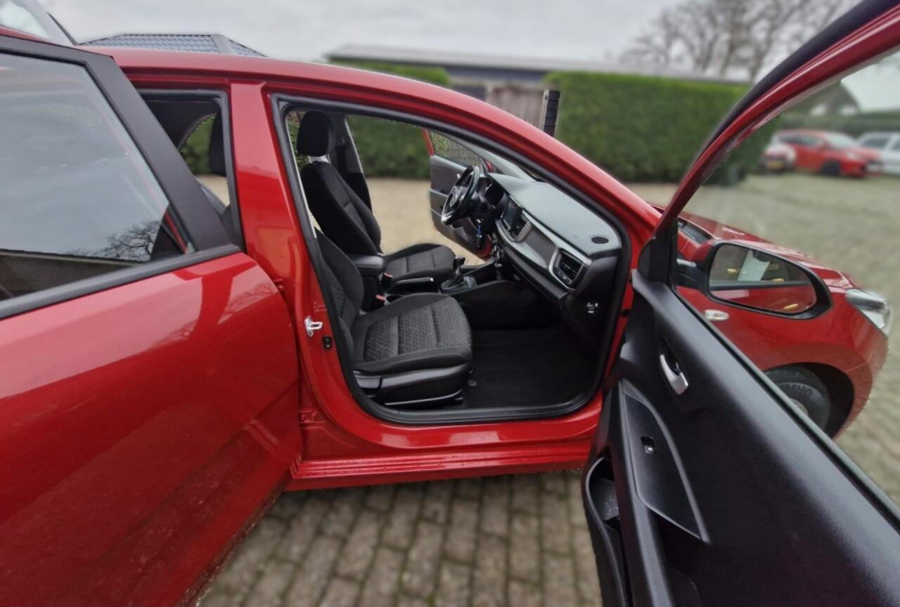 KIA RIO 1.0 TGDI DynamicPlusLine Met parkeercamera . carplay