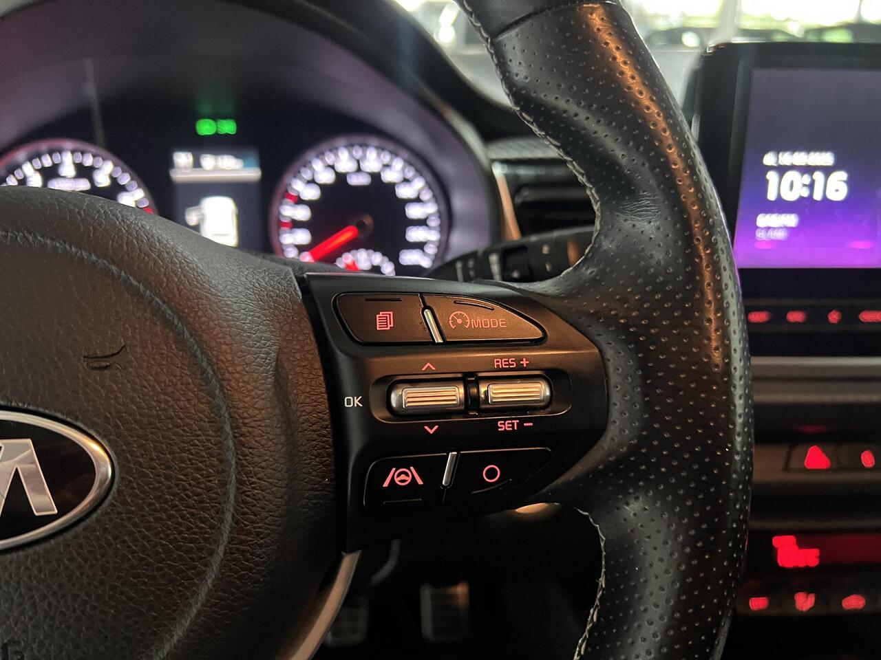 KIA RIO 1.0 T-GDi MHEV GT-Line Stoel en Stuur verwarming, 17 inch, Apple Carplay/Android Auto, Navigatie, Camera.