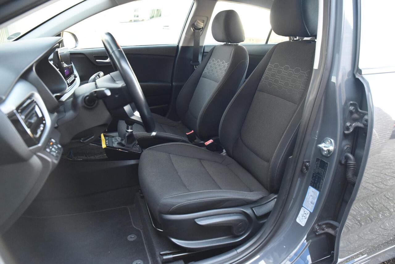 KIA RIO 1.2 Vision Apple Carplay - Camera