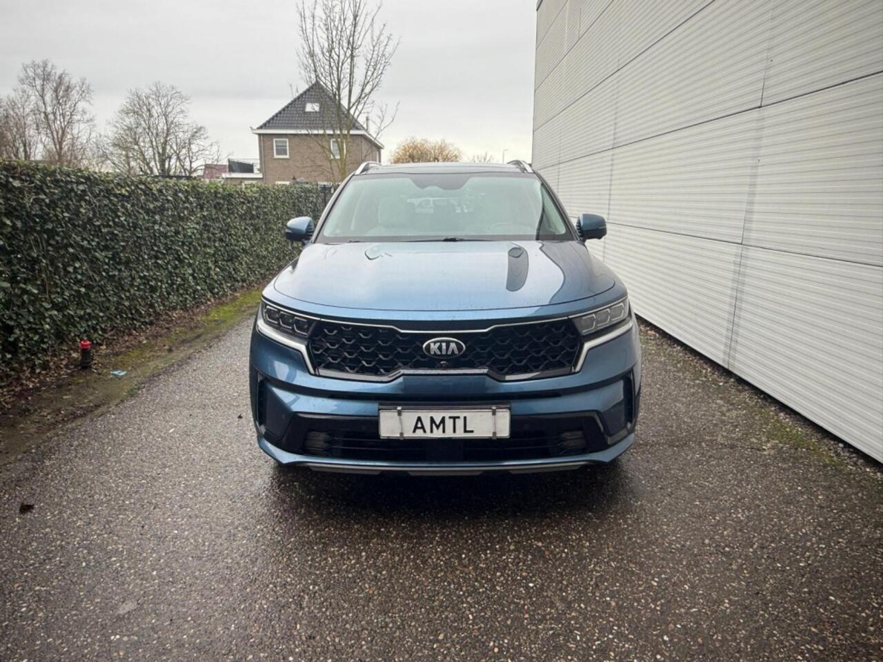 KIA SORENTO 1.6 HEV 4WD AT6 5D 7PL