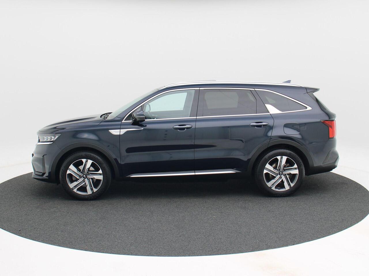 KIA SORENTO 1.6 T-GDi Plug-in Hybrid 4WD ExecutiveLine 7p. Automaat | Panoramadak | 360° Camera | Adaptive Cruise | Trekhaak | 19 Inch | 169.153 Km!