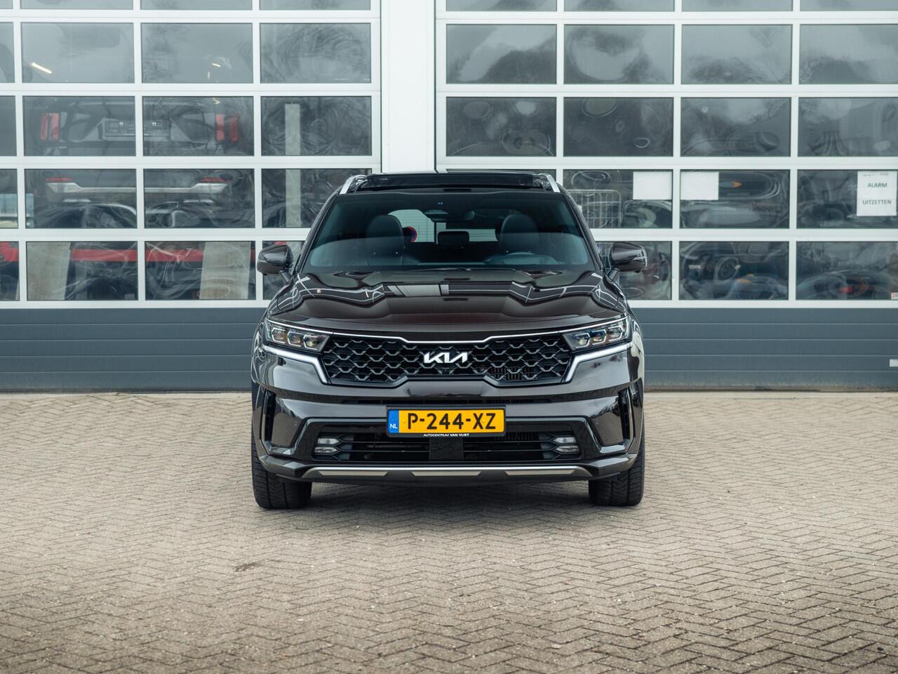KIA SORENTO 1.6 T-GDI Plug-in Hybrid 4WD ExecutiveLine 7p. | Full options | NL auto! | Alarm klasse 3 | Afn. Trekhaak l 100% onderhouden