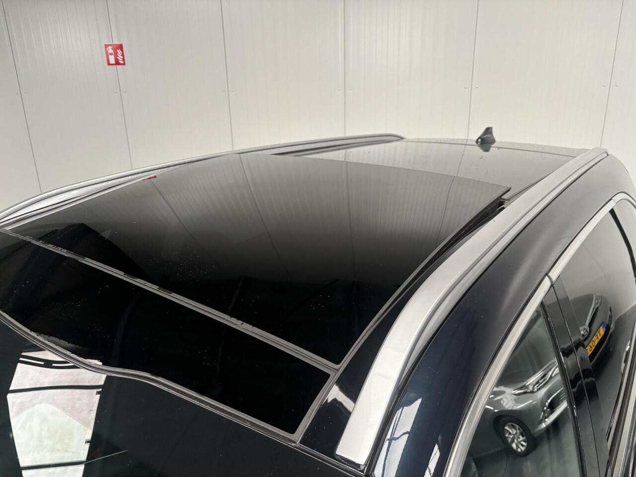 KIA SORENTO 1.6 T-GDI Hybrid 2WD ExecutiveLine 7p. + Trekhaak, 1650KG trekgewicht, 1e eigenaar, zeer nette en luxe auto met 7 zitplaatsen ideale gezinsauto