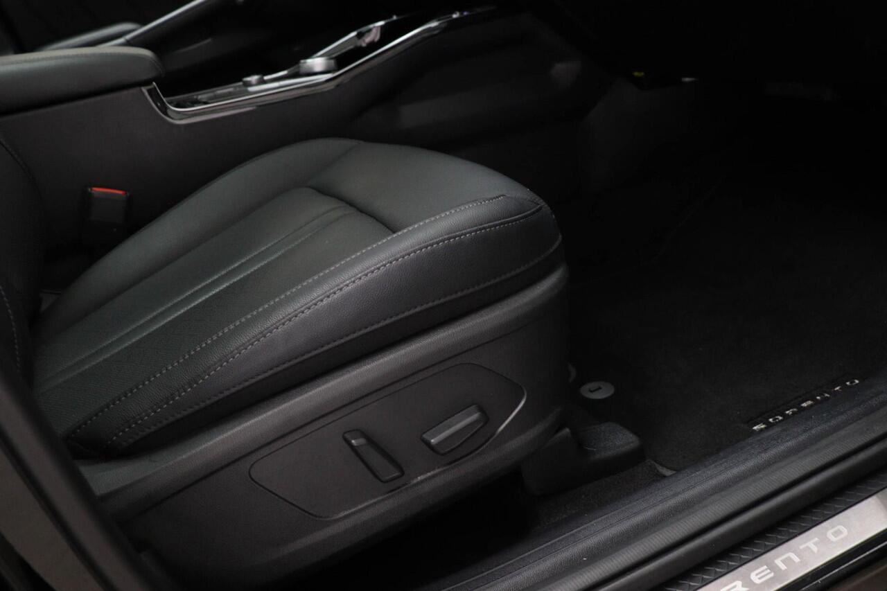 KIA SORENTO 1.6 T-GDI Plug-in Hybrid 4WD DynamicPlusLine 7p. | PANORAMADAK | STUURVERWARMING | DAB | APPLE | CAMERA