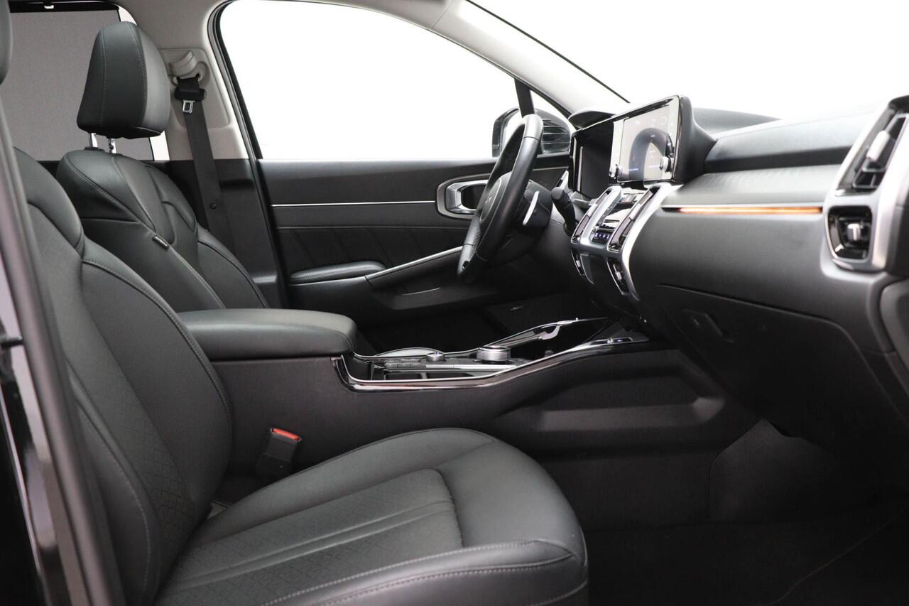 KIA SORENTO 1.6 T-GDI Plug-in Hybrid 4WD DynamicPlusLine 7p. | PANORAMADAK | STUURVERWARMING | DAB | APPLE | CAMERA