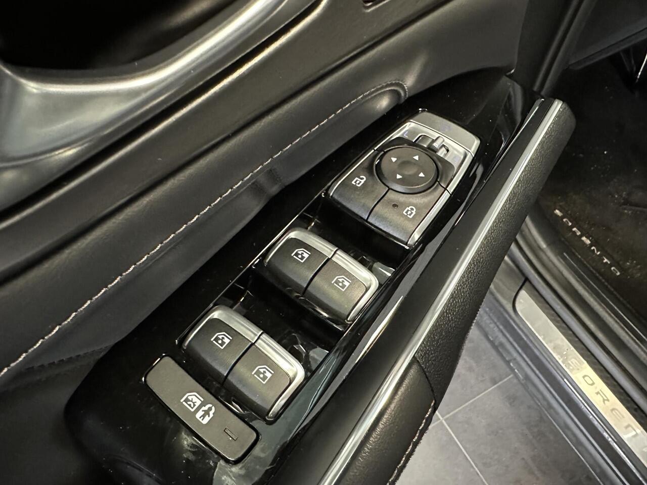 KIA SORENTO 1.6 T-GDI Plug-in Hybrid 4WD ExecutiveLine 5z